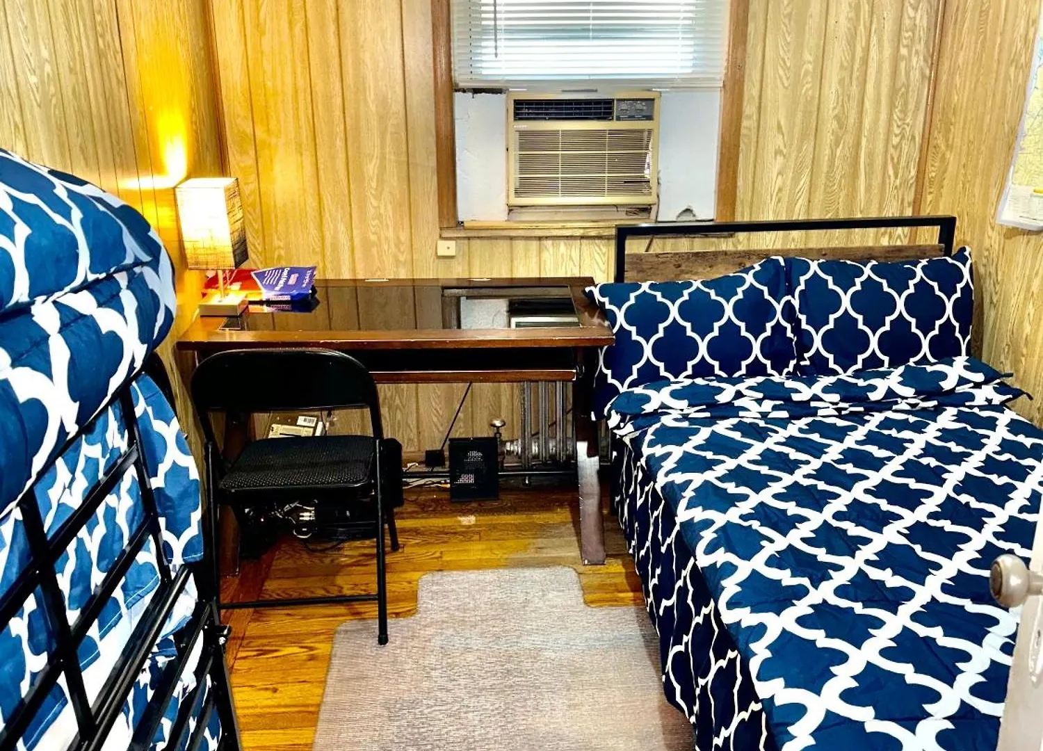 Holiday home Lga Airport 3 Mins, 3 Bedroom Duplex House, Parking And Private Backyard, 9Mins Subway! New York United States