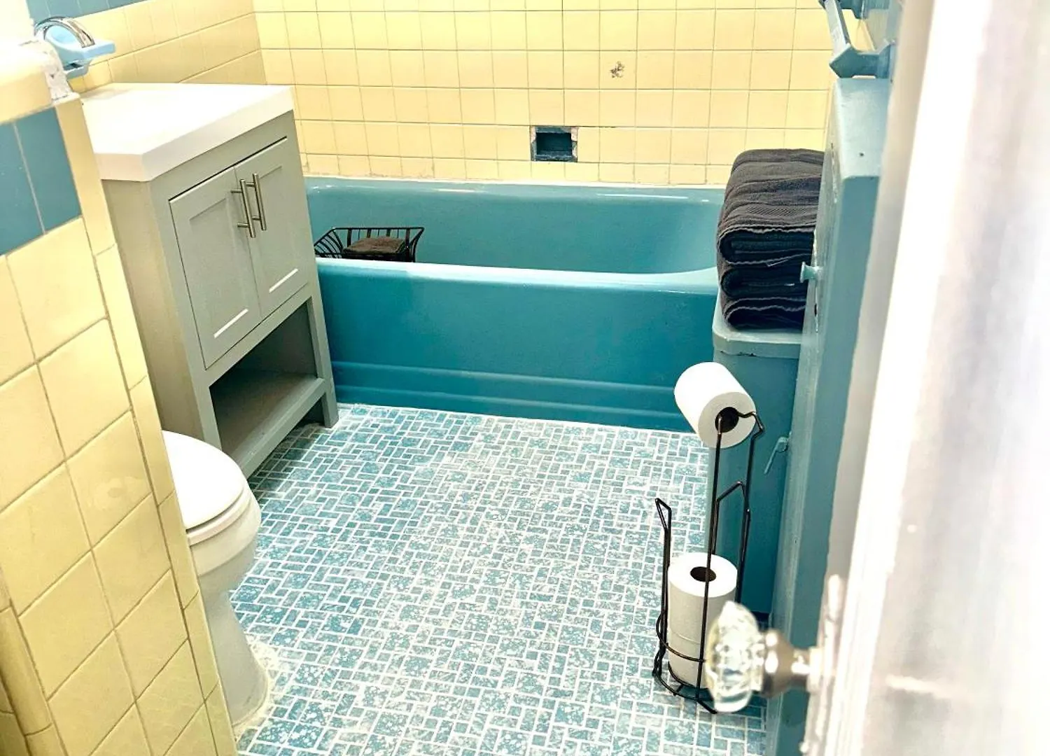 Lga Airport 3 Mins, 3 Bedroom Duplex House, Parking And Private Backyard, 9Mins Subway! New York United States